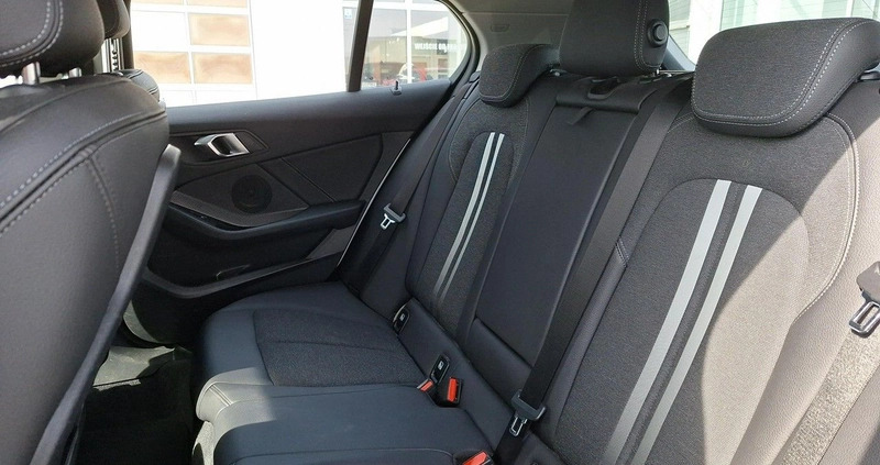 BMW Seria 1 cena 75900 przebieg: 168690, rok produkcji 2020 z Swarzędz małe 379